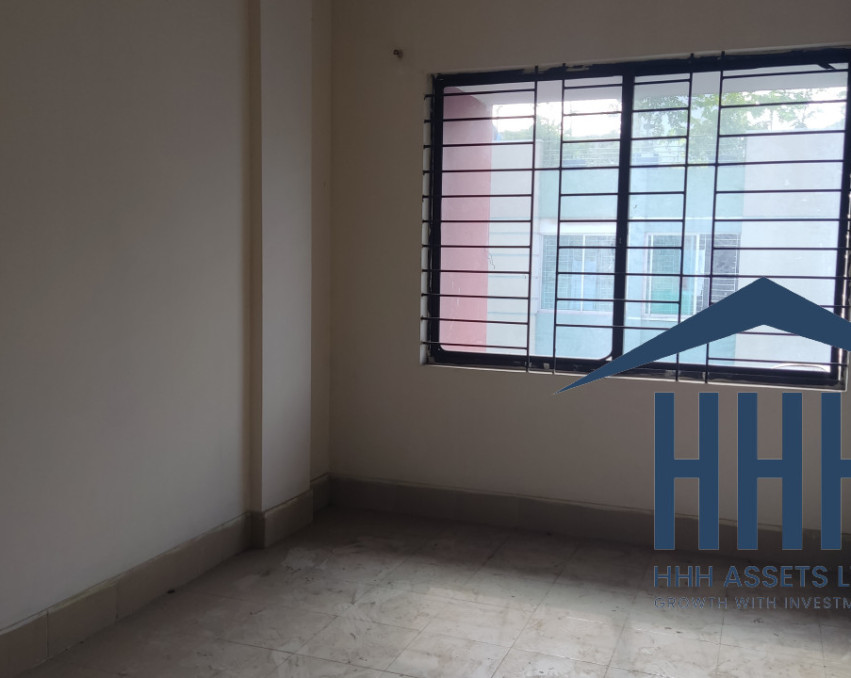 946 Sft 3 bed flat for sale in Uttara