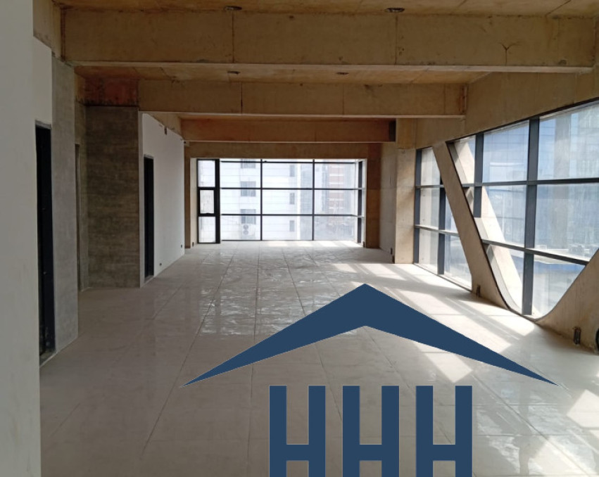3000 sqft commercial space for rent in Banani.