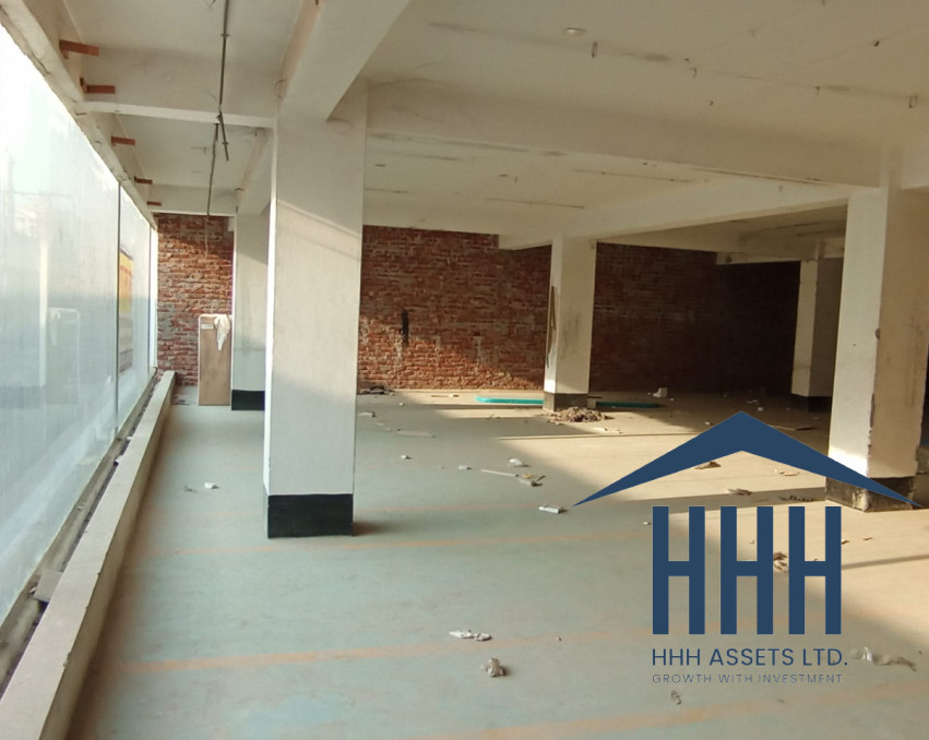 5200 sqft commercial space for rent in Mirpur.